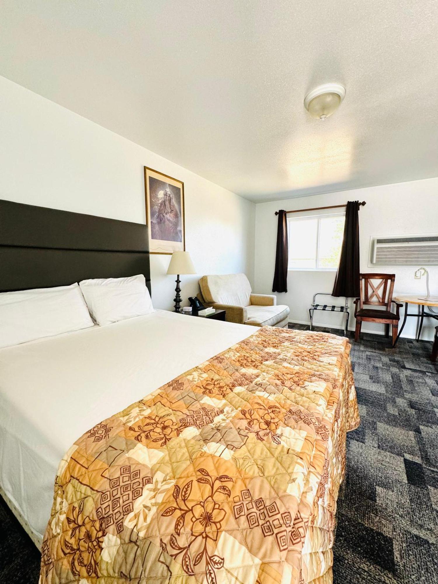 Americas Best Value Inn Salmon 外观 照片