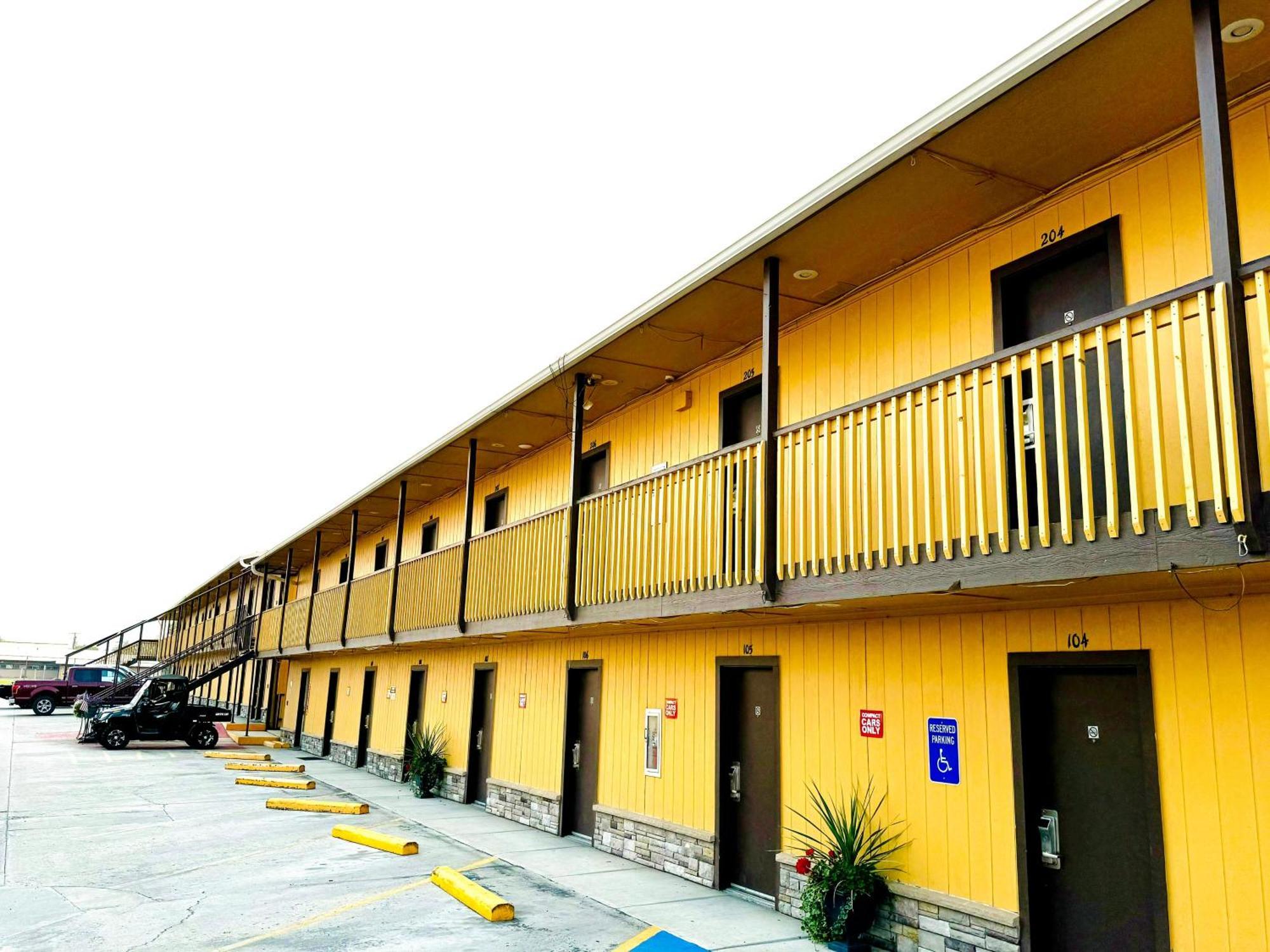 Americas Best Value Inn Salmon 外观 照片