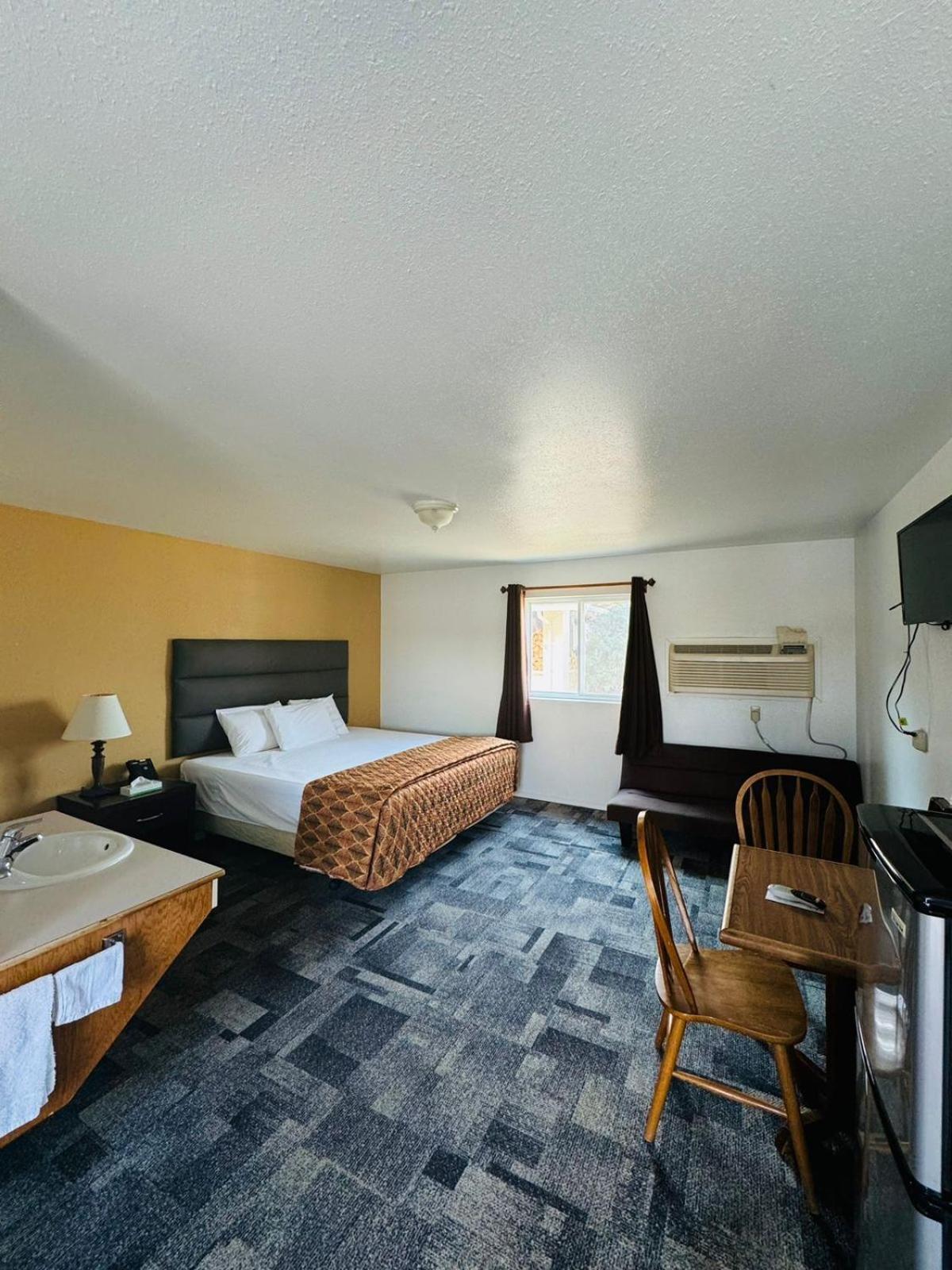 Americas Best Value Inn Salmon 外观 照片